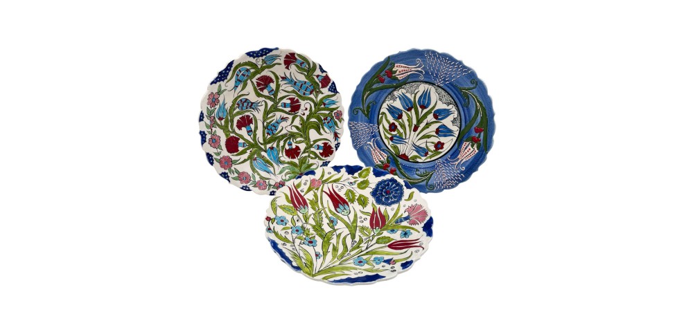 Hand Painted Niksar Plates. Set Of 3